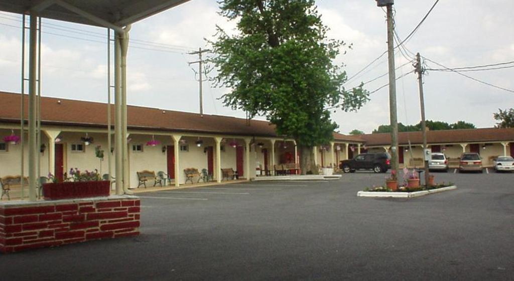 Hollander Motel New Holland Екстериор снимка